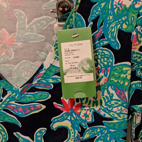 Lily Pulitzer Long Sleeved V Neck Waverly Top - Picture 5 of 7